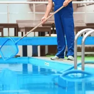 Swimming Pool Cleaning Service